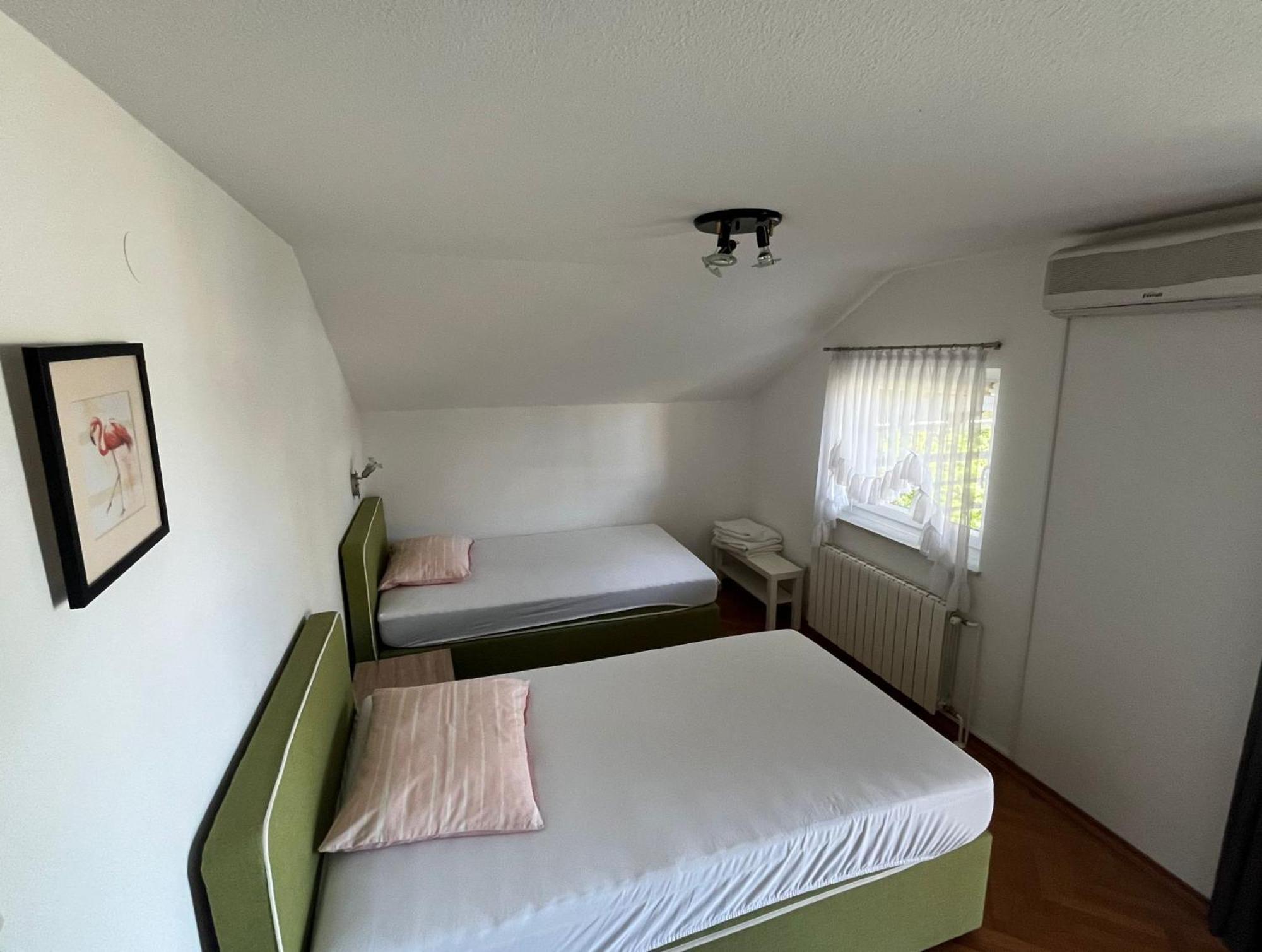 Kuca Za Odmor Pozeg Villa Stubicke Toplice Exterior photo